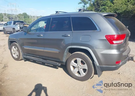 2011 Jeep Grand Cherokee Laredo z USA, uszkodzony, nr VIN 1J4RR4GG0BC721812